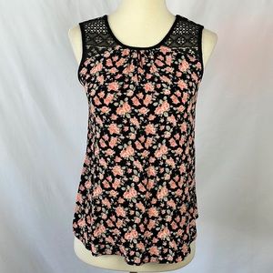 NWT Band of Gypsies Floral Cross Back Crochet Flowy Tank - Size Large (Girls)